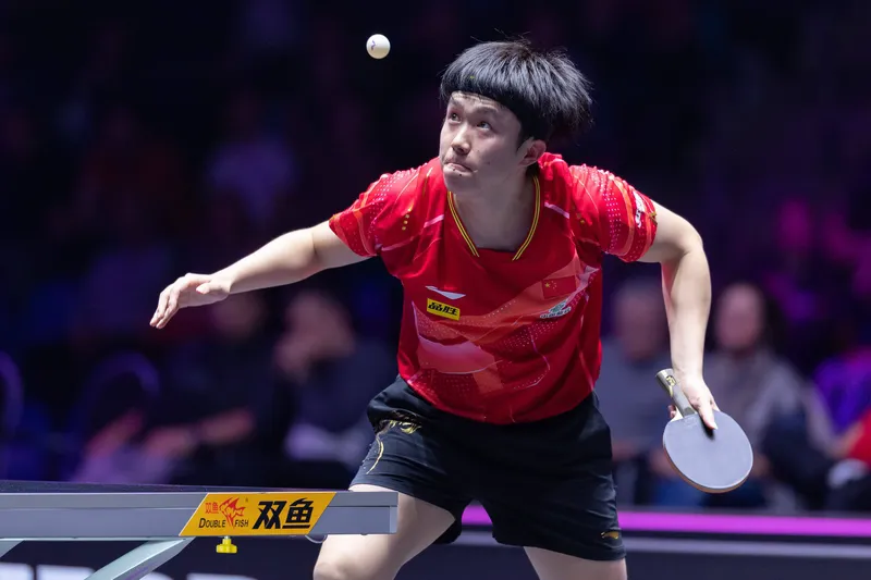 开云棋牌 Rookie重要时刻持续失利，DWG带队取胜！引发球迷热议