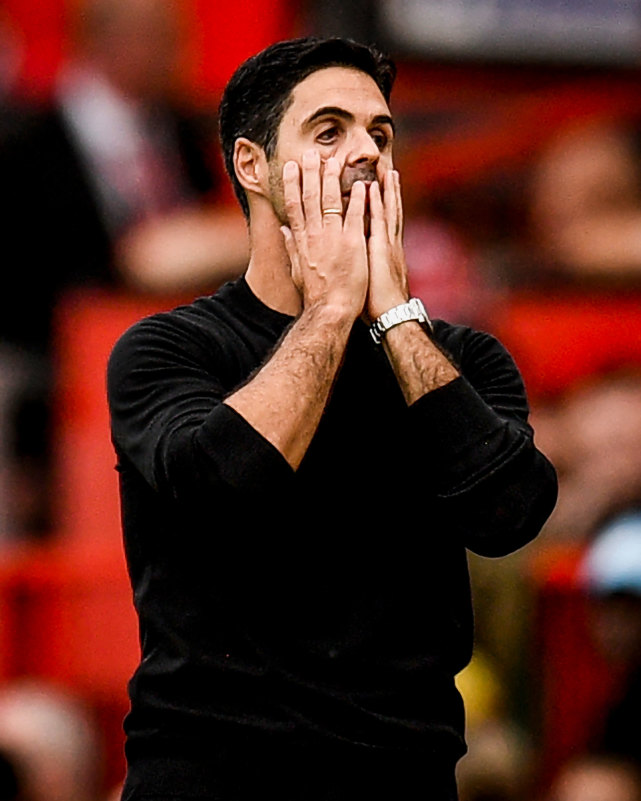 棋牌游戏教程 穆古鲁扎遭遇三持续失利，阿森纳教练压力巨大！全场沸腾不已